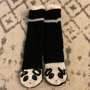 JANE AND BLEEKER Sherpa lined panda socks
